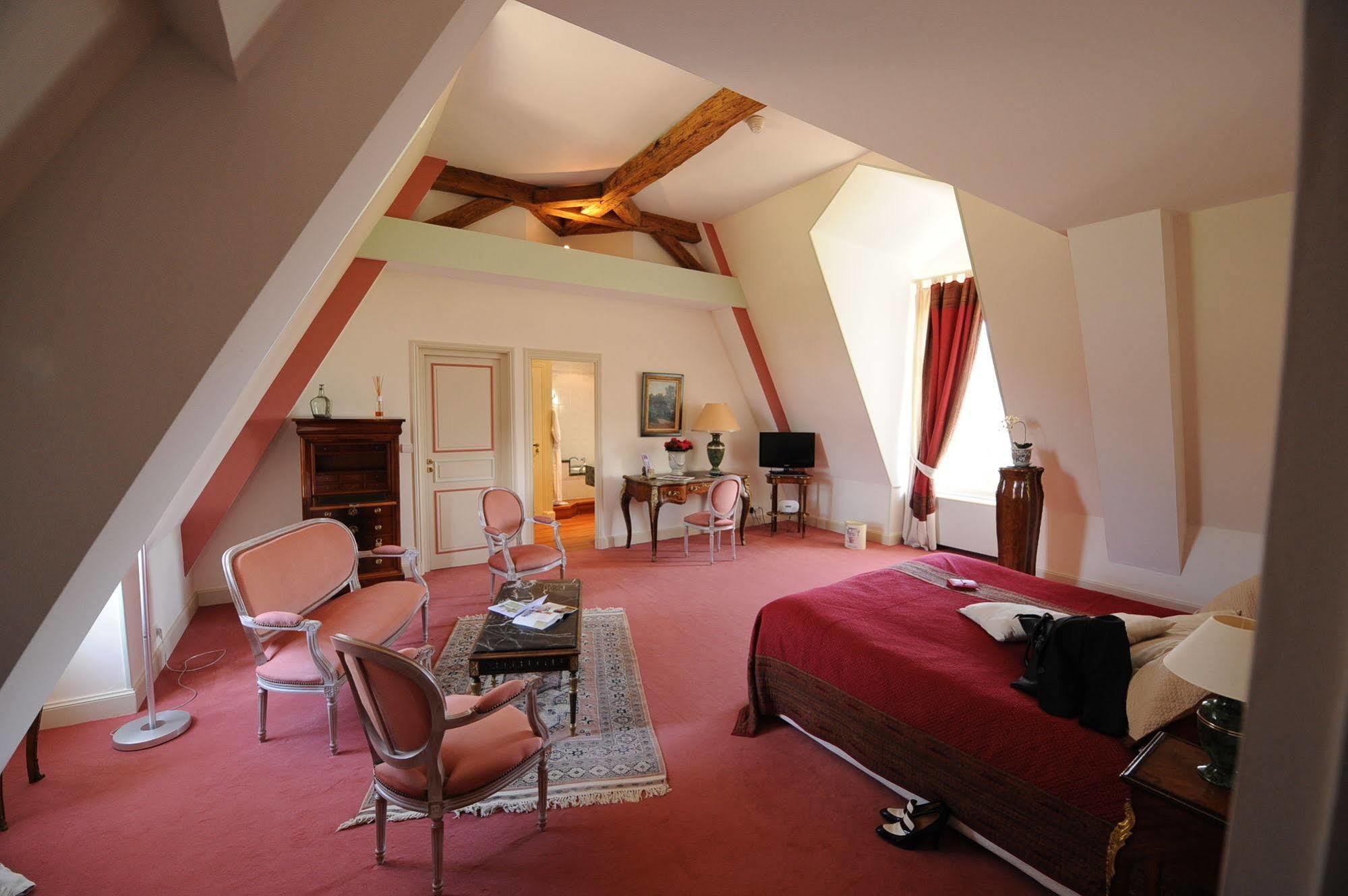 Chateau De Curzay Екстериор снимка